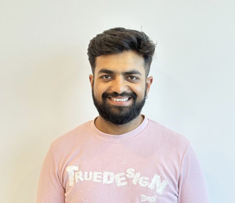 This is the photo of Vikas P. He is the relationship Manager of Rookmskart.(Property management of Kochi, Property Management of Bangalore). He is handling the rental area.